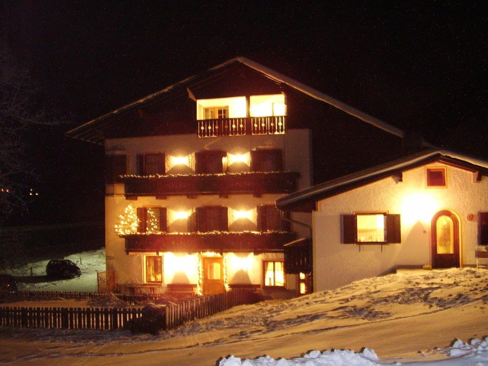 Hotel Restaurant Schaurhof Sterzing Buitenkant foto